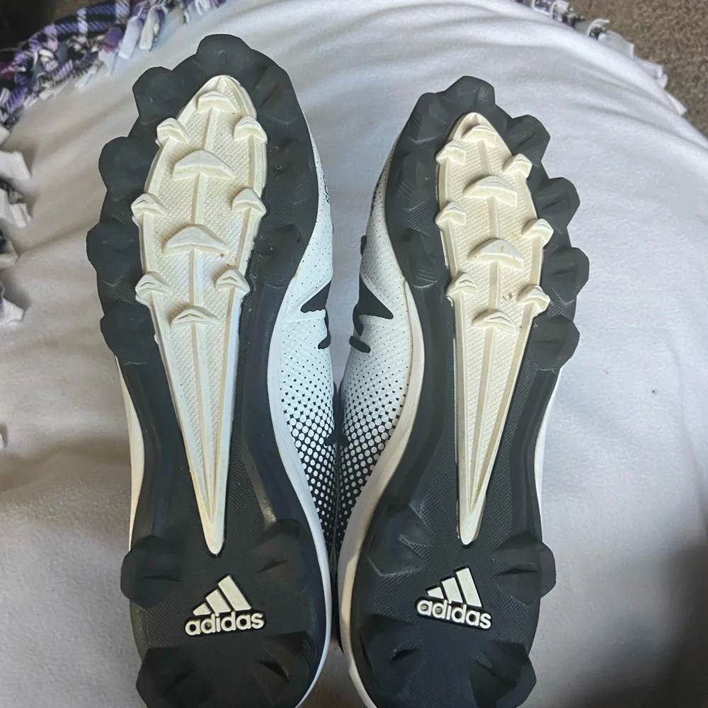 Adidas cleats size men’s 12 - Picture 2 of 15